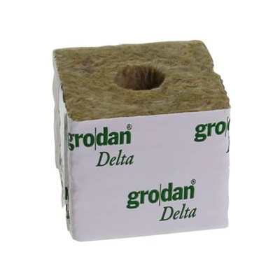 Mineral wool cube 7.5x7.5x6.5 cm Grodan Delta ⌀ 25mm hole (Full carton = 384 pcs)